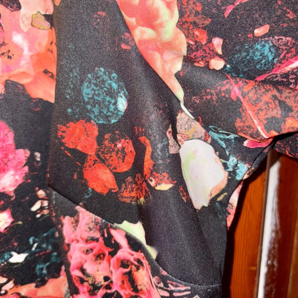 Floral Mini Dress with mesh inserts - Picture 5 of 5